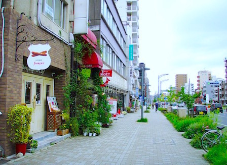 higashi01.jpg